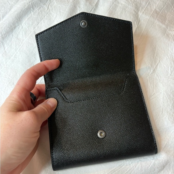 Saint Laurent Black Textured Wallet - Picture 7 of 7
